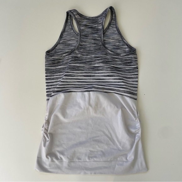 Athleta Women's Black White Static Finish Fast Running Racerback Tank Top MEDIUM - Picture 3 of 9